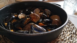 Mejillones y almejas