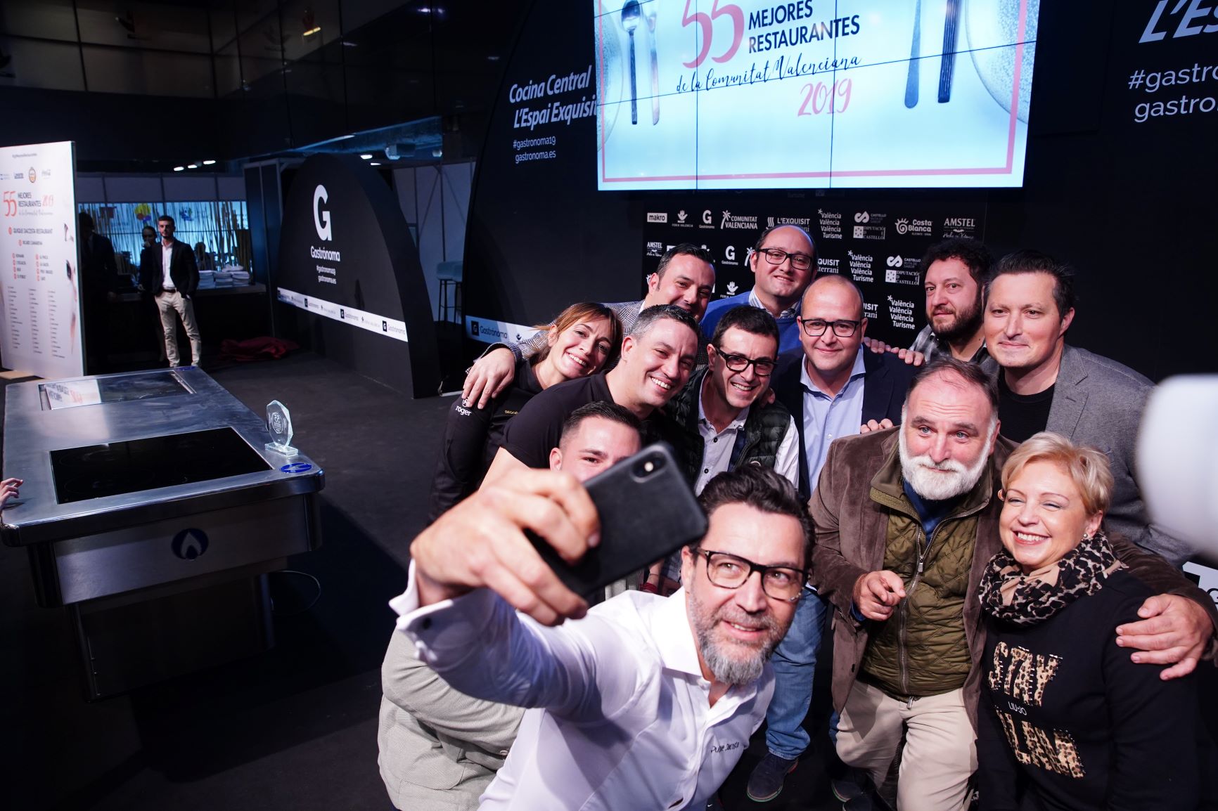 Más de 20 estrellas Michelin y medio centenar de soles Repsol, así será el programa más íntimo de la Cocina Central