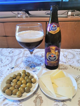 Maridaje con olivitas y queso curado