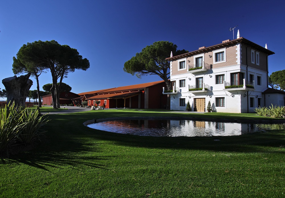 Finca Villacreces encabeza la última lista de James Suckling sobre Ribera del Duero