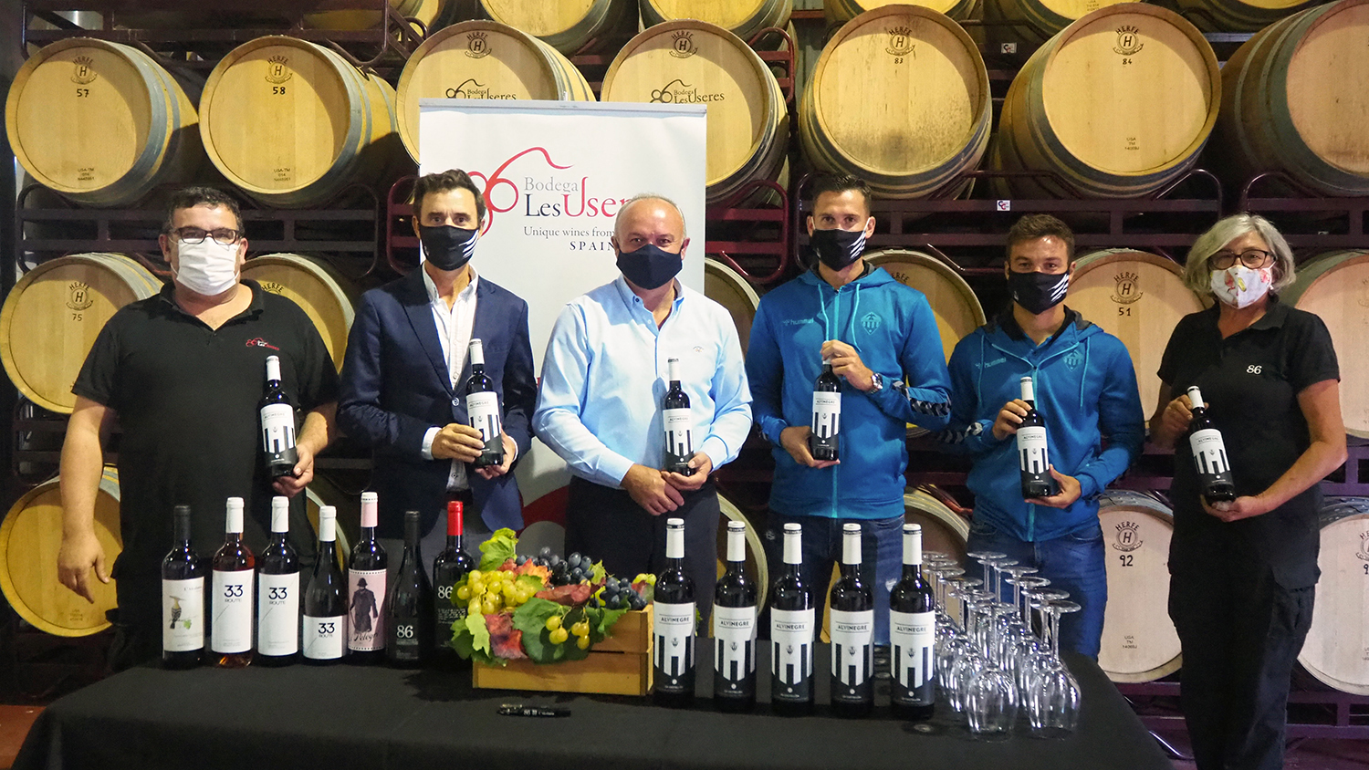 El CD Castellón ya cuenta con su propio vino: ‘Alvinegre’