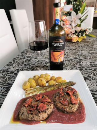 Con los bistec en salsa de frutos del bosque