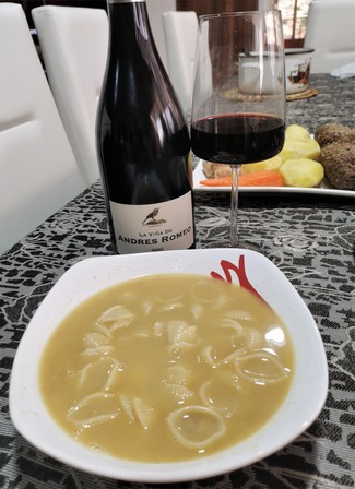Con la "Escudella de gallets"