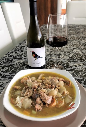 Con las lentejas con costilla y manitas