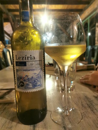 Nuestro vinito