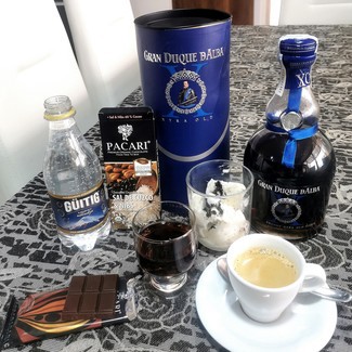 Con el café, el Pacari de Salt % Nibs y el helado de Oreos.