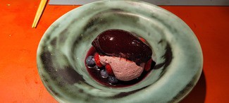 Ensaladilla de frutos rojos.