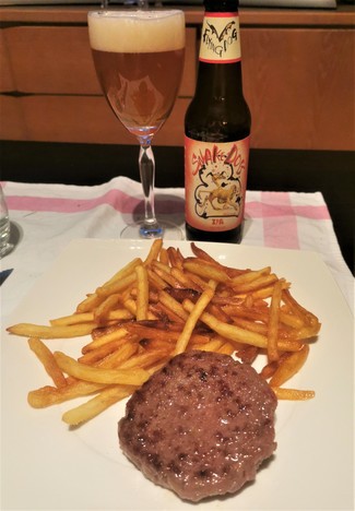 Con la hamburguesa de ternera Angus