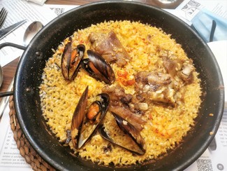 Arroz de manitas y langostinos