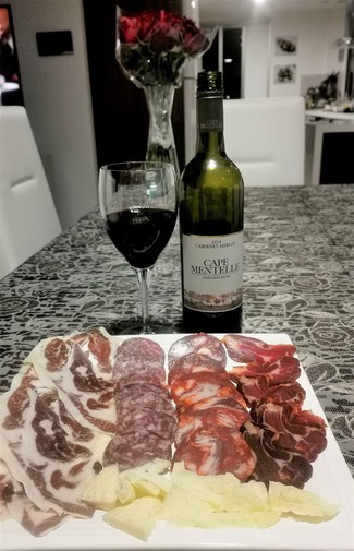 Con el surtido de embutidos ibéricos