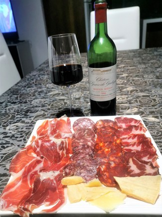 Con el surtido de embutidos ibéricos