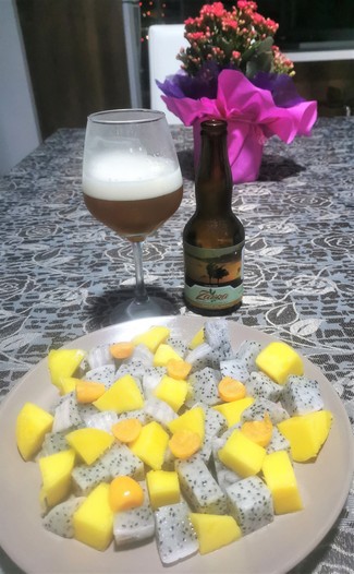 Con las frutas tropicales