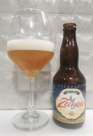 Deliciosa rubia de Galápagos