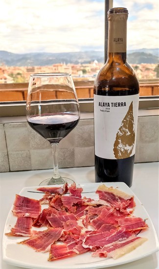 Con la tapita de jamón bellotero
