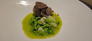 Guisantes del Maresme, tripa de bacalao y butifarra del perol