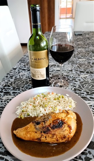 Con el pollo en salsa de tamarindo y nuez moscada