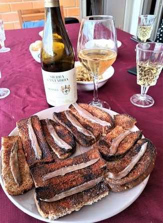 Con las "torraetas" de anchoa