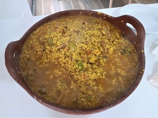 Meloso de manitas, pulpo y alcachofas terminado