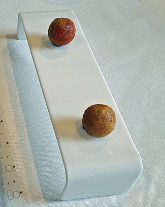 Buñuelo de sobrasada y miel
