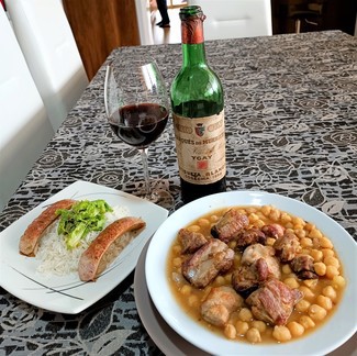 Con los garbanzos con costilla