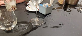 EStado de la mesa durante la cena
