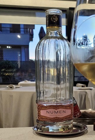 Numen Premium water