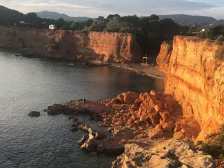 la cala desde arriba