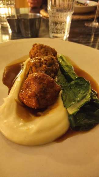 Albondigas de pollo y chirivia