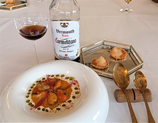 Los mejillones en escabeche con gazpachuelo de ostras y sus tartaletas