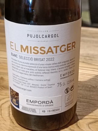Vino etiqueta posterior