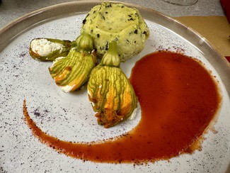 Flores de calabaza rellenas de queso