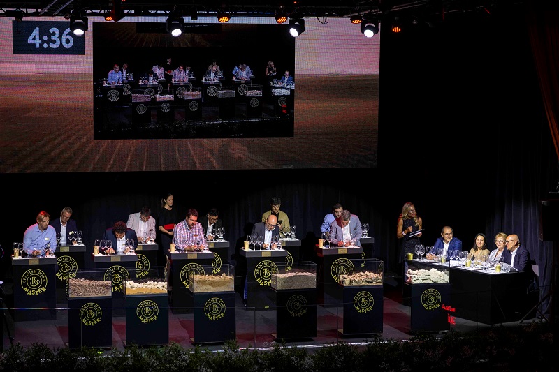 El sumiller Alberto Ruffoni consigue el título de primer Spanish Wine Master