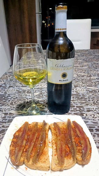 Con la torraeta de anchoas