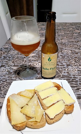 Con las tostas de quesos
