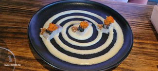 Caballa ahumada con vichyssoise, huevos de trucha y mostaza a la antigua hecha en casa