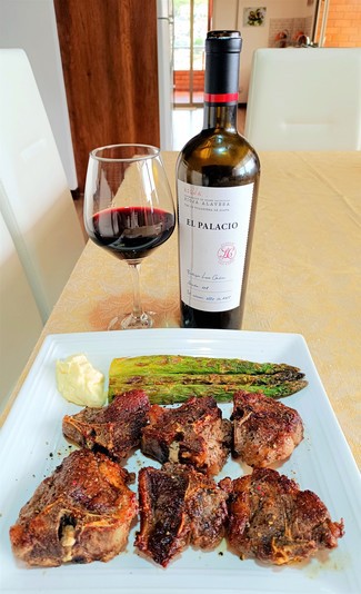 Con unos T-boncitos de cordero al tomillo