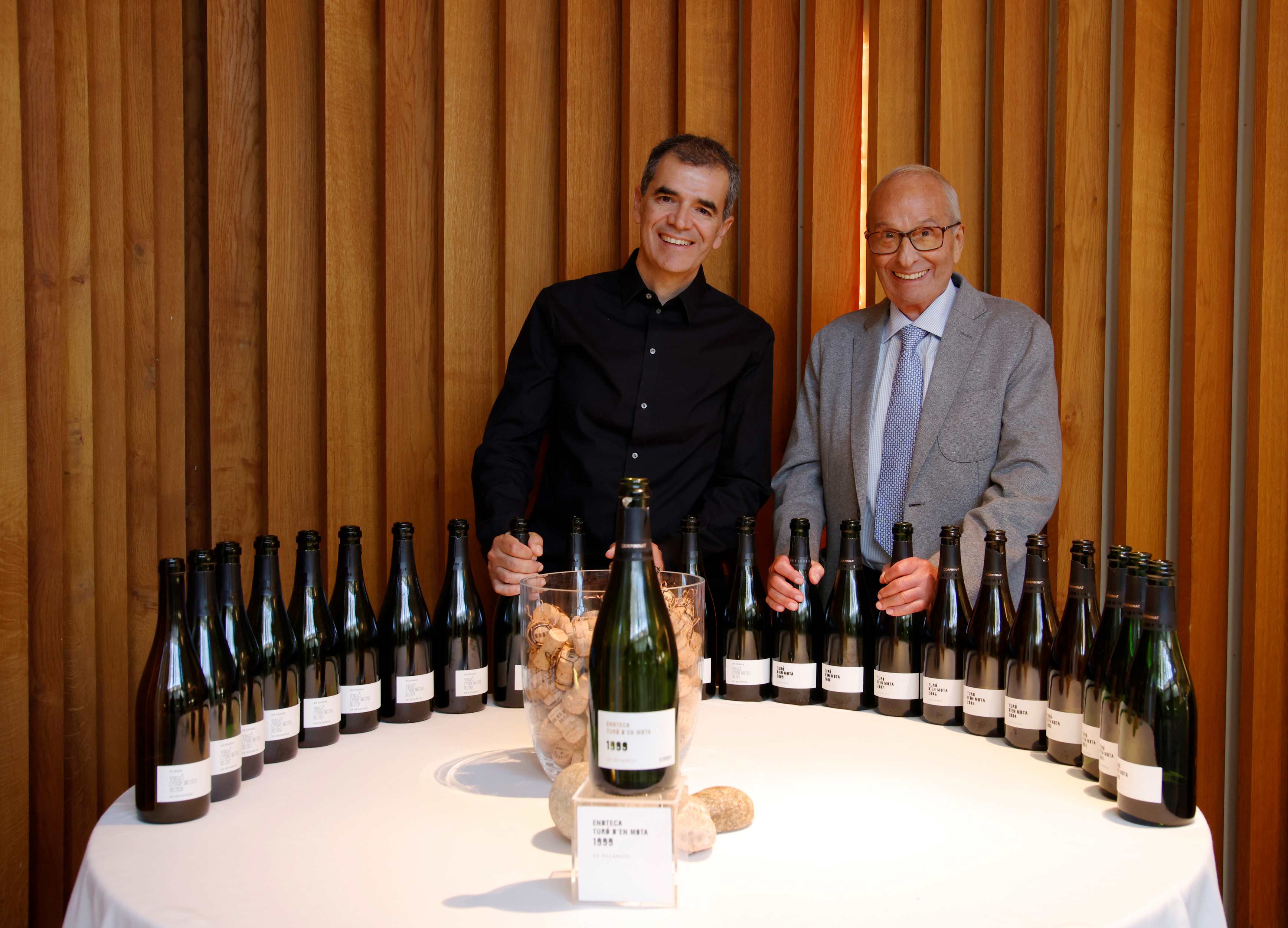 Recaredo sobrepasa los límites conocidos de la larga crianza y presenta la Enoteca 1999 de Turó d’en Mota