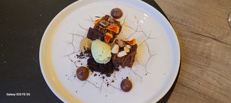 Chocolate 70% , regaliz, café, albahaca