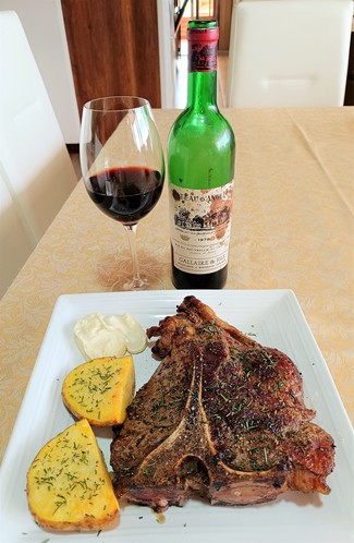 Con el Porterhouse steak de 1 Kg al romero.