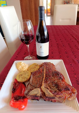 Con el Porterhouse steak de 1 Kg al tomillo.