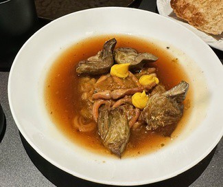 Calamares con alcachofas