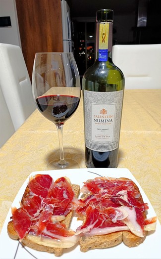 Con las tostas de jamón ibérico