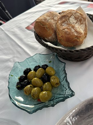 pan y aceitunas