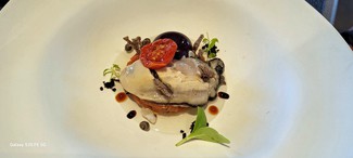 Tomate de conservas y ostras normandas