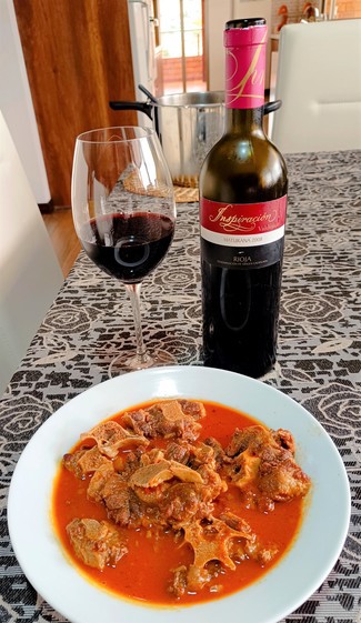 Con el suculento Rabo de toro