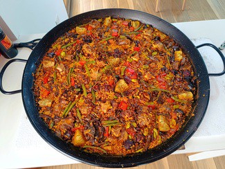 Arroz de rabo de toro, setas y morcilla