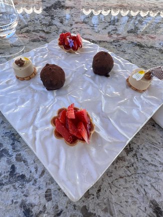petits fours
