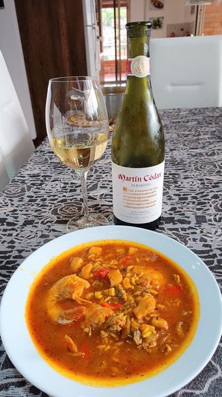 Con el arrocito caldoso de langostinos y chipirones