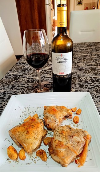 Con los contramuslos de pollo al ajillo