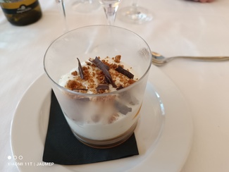 Helado de limón y chocolate blanco